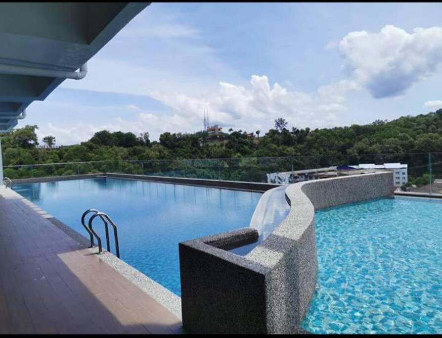 D'Medina @ Icon Residence Kuala Terengganu Exterior photo